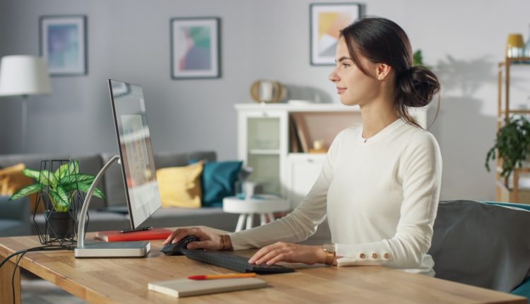 É preciso cuidar da coluna durante o home office