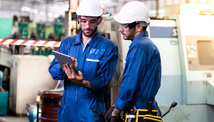 Confira 3 passos básicos para se trabalhar com segurança em máquinas e equipamentos