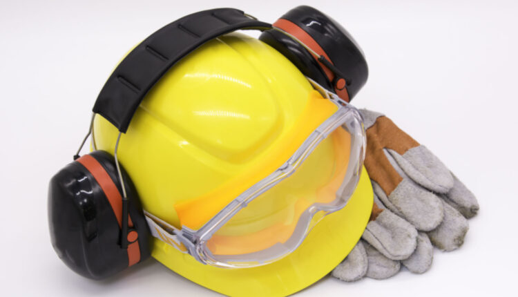 Exigência de CA para venda de EPIs começa a vigorar dia 4 de novembro