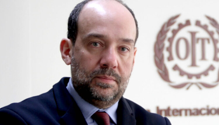 OIT atua junto com governos, de organizações de trabalhadores e de empregadores contra trabalho forçado e escravidão moderna