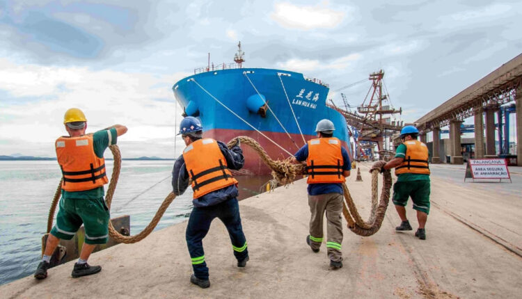 Por falta de assiduidade, trabalhadores portuários avulsos de Paranaguá recebem suspensões