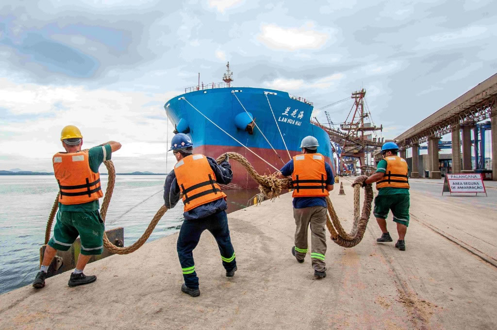 Por falta de assiduidade, trabalhadores portuários avulsos de Paranaguá recebem suspensões