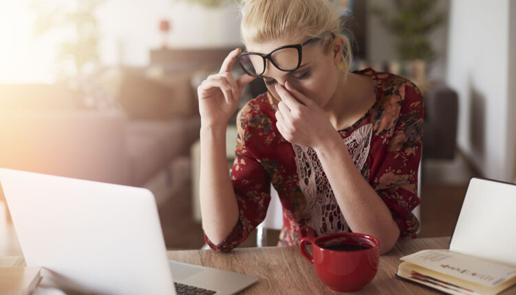 Produtividade cresce no trabalho remoto, mas vem acompanhada de esgotamento mental, indica pesquisa