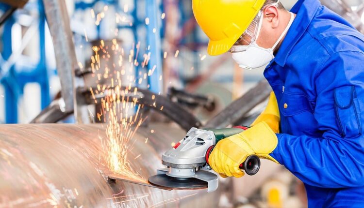 Controlar riscos ocupacionais nas indústrias metalúrgicas exige trabalho contínuo - Revista Cipa