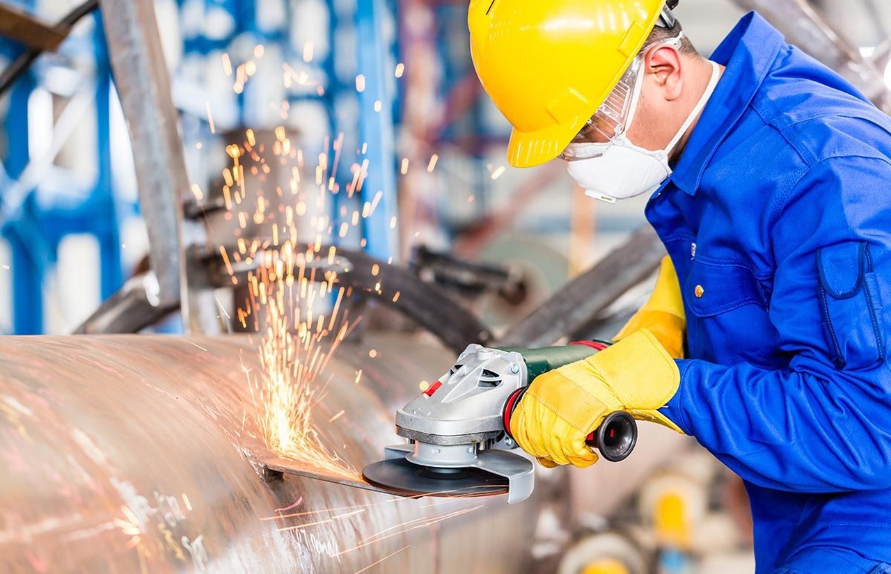 Controlar riscos ocupacionais nas indústrias metalúrgicas exige trabalho contínuo - Revista Cipa