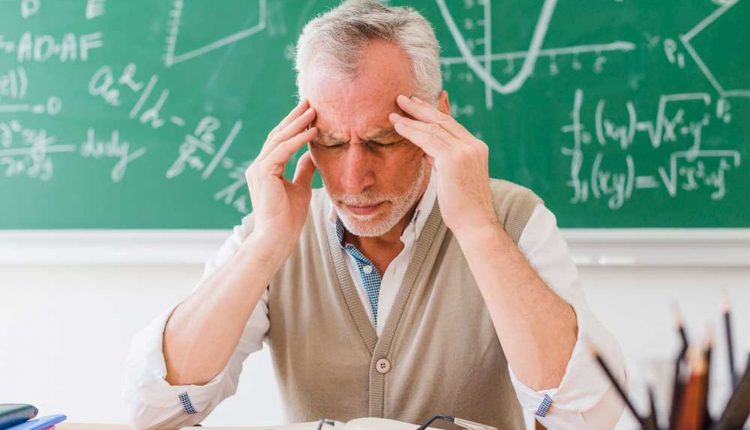 Educadores: sequelas da pandemia, pressão e desvalorização ameaçam saúde mental nas escolas - Revista Cipa