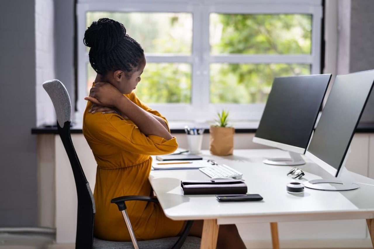 Saiba como evitar problemas ergonômicos no trabalho em home Office - Revista Cipa
