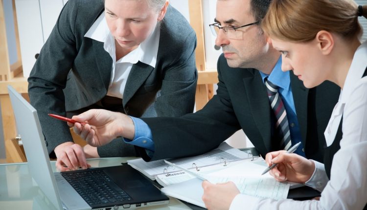 Rotina dos trabalhadores em empresas de contabilidade exige atenção com estresse e cuidados com a saúde mental - Revista Cipa