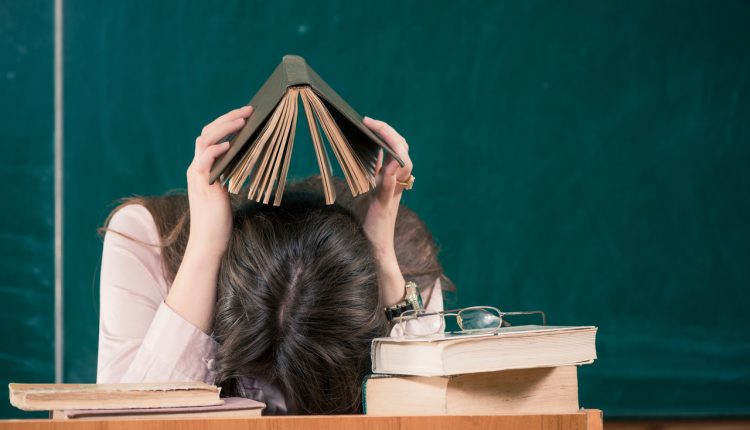 Síndrome de burnout atinge quase 1/3 dos professores da educação básica, revela pesquisa da Unifesp - Revista Cipa