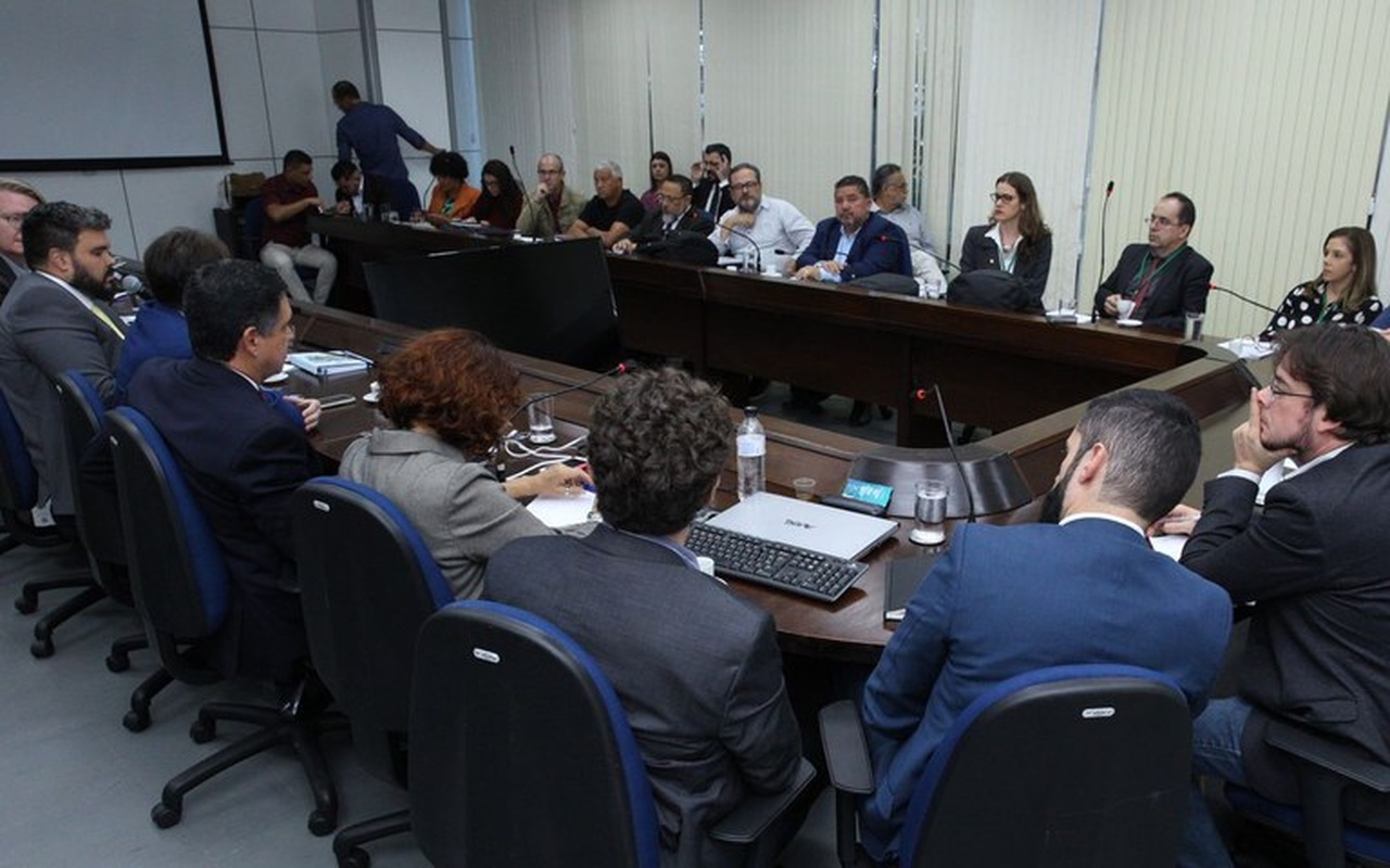 Comissão se reúne no Ministério do Trabalho para revisar NRs - Revista Cipa