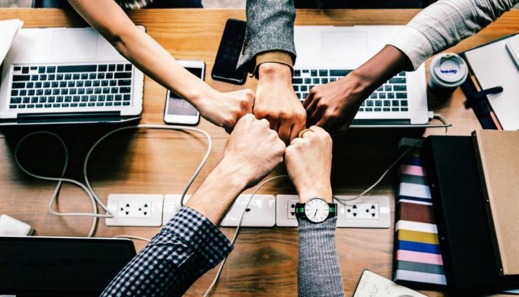 Brasil avança no combate aos assédios sexual e moral e a discriminação com novas leis implantadas nos últimos meses - Revista Cipa