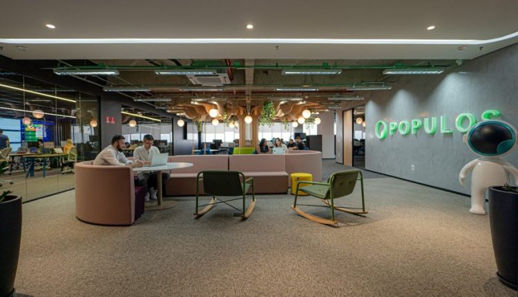 Trabalho presencial: por que as empresas querem os colaboradores de volta ao escritório? - Revista Cipa