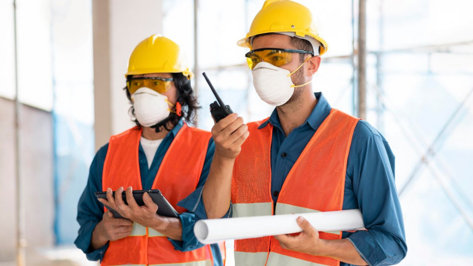 Uso correto de EPIs e adesão às normas preventivas estão entre as principais recomendações para condições laborais mais seguras - Revista Cipa