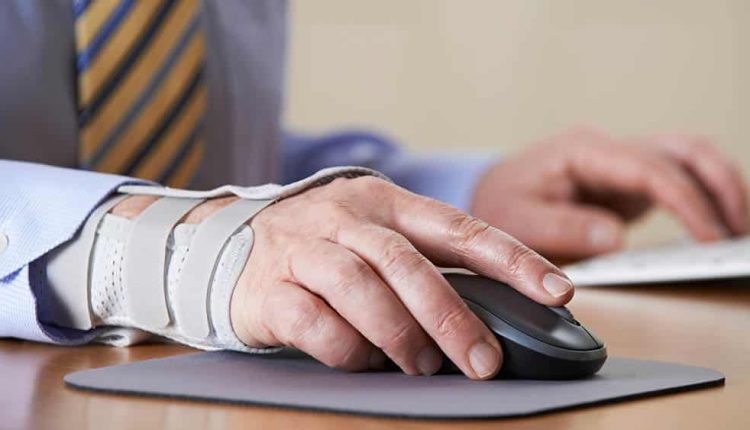 Dia Mundial da Ler/DORT alerta que melhoria das condições organizacionais pode evitar lesões nos trabalhadores - Revista Cipa