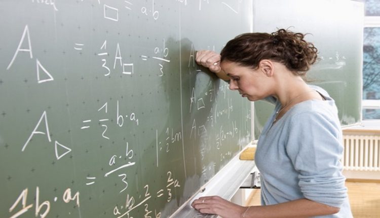 Estudos apontam aumento de afastamentos por saúde mental em professores - Revista Cipa