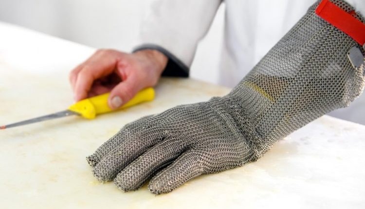 Trabalhadores do ramo de açougues devem estar atentos a SST - Revista Cipa