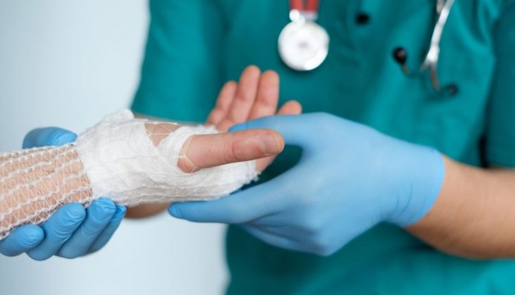 Fundacentro firma parceria para melhorar notificações de acidentes em hospitais - Revista Cipa