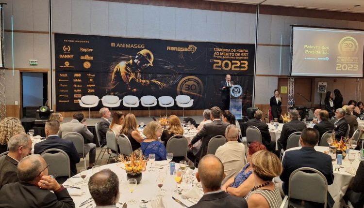 Comenda de Segurança e Saúde no Trabalho um reconhecimento aos heróis da prevenção - Revista Cipa