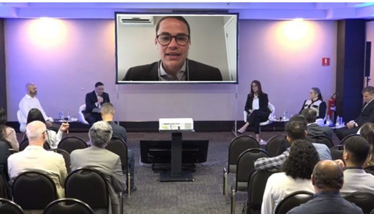 Riscos psicossociais é tema de evento em associação do setor químico - Revista Cipa