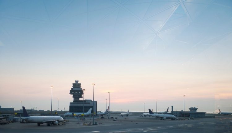 Da torre de voo a pilotagem, profissionais da aviação se atentam à saúde ocupacional - Revista Cipa